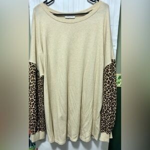 ♈️Chic Soul: First Love brand long sleeve cream body with animal print sleeves